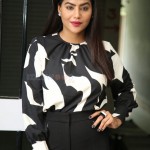 Tanya Desai 7 svg%3E
