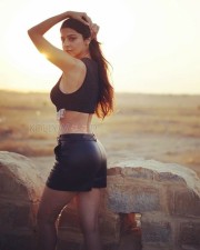 Actress Vedhika Kumar Sexy Sunset Photoshoot Stills 01