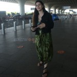 Warina Hussain 2 svg%3E