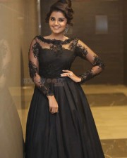 Aishwarya Devan Spotted At The Box Office India For The Promotion Of Film Kaashi In Search Of Ganga Photos