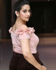 Anchor Manjusha At Disco Raja Success Meet Pictures