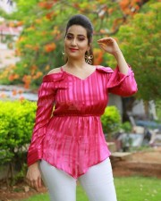 Anchor Manjusha At First Rank Raju Press Meet Stills
