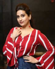 Anchor Manjusha At Majili Success Celebrations Photos