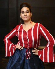 Anchor Manjusha At Majili Success Celebrations Photos