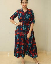 Anchor Manjusha At Next Enti Trailer Launch Photos