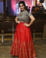 Anchor Manjusha At Oorantha Anukuntunnaru Pre release Event Photos