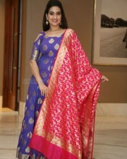 Anchor Manjusha At Sye Raa Movie Press Meet Photos