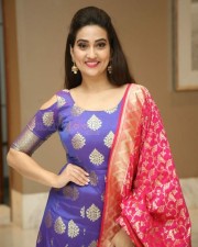 Anchor Manjusha At Sye Raa Movie Press Meet Photos
