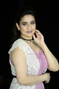 Anchor Manjusha at Varun Doctor Interview Pictures 17