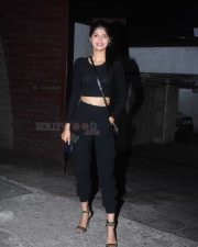 Anjini Dhawan Spotted In Bandra Pictures