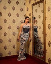 Bambai Meri Jaan Actress Kritika Kamra in a Strapless Corset Style Lehenga with a Sheer Midriff Photos 02