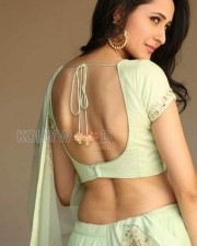 Beautiful Actress Pragya Jaiswal New Photos