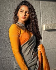Beautiful Anupama Parameswaran in a Grey Pochampally Saree Photos 02