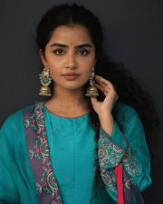 Beautiful Anupama Parameswaran in a Sky Blue Teal Kurta Photos 02