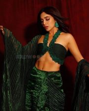 Beautiful Bhumi Pednekar in a Metallic Green Pleated Saree at Jio MAMI Film Festival 2023 Photos 04