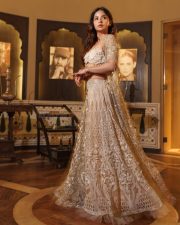 Beautiful Kashmira Pardeshi in a Bridal Lehenga Photoshoot Pictures 02