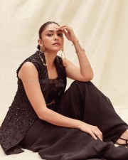 Beautiful Mrunal Thakur in a Georgette Three Piece Set with a Crop Top Blazer and Palazzo Pant Photos 05