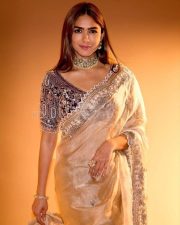 Beautiful Mrunal Thakur in a Gold Tissue Saree with Scalloped Borders with an Embroidered Silk Blouse Photos 03 Beautiful Mrunal Thakur in a Gold Tissue Saree with Scalloped Borders with an Embroidered Silk Blouse Photos 03