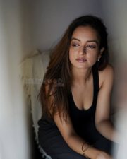 Beautiful Shanvi Srivastava in a Black Sleeveless Top Photos 01