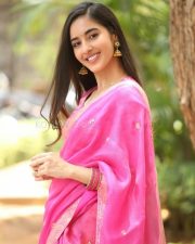 Beautiful Simrat Kaur Saree Pictures