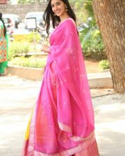 Beautiful Simrat Kaur Saree Pictures