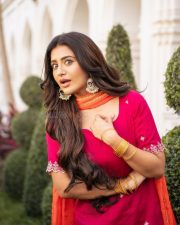 Beautiful Telugu Heroine Rashi Singh in a Rani Pink Kurta with Bright Green Patiala Style Salwar and Orange Dupatta Pictures 04