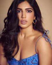 Bhumi Pednekar Cleavage in Blue Photos 02