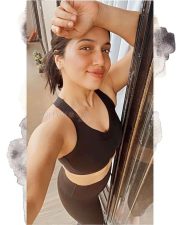 Bhumi Pednekar Stylish Sexy Glam Pictures 13