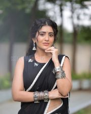 Bold Actress Rashi Singh in a Black Saree with White Border Photos 04