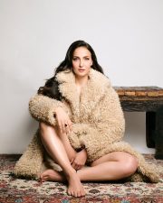 Bold Elli Avrram in a Beige Overcoat Photoshoot Pictures 02