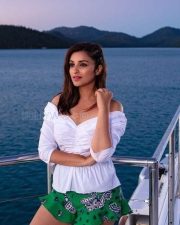Bollywood Actress Parineeti Chopra Photos