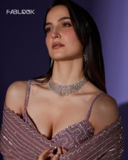 Breathtaking Elli Avrram Cleavage in a Traditional Lehenga Photoshoot Pictures 02