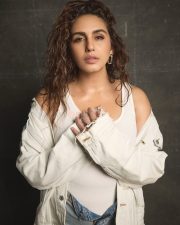 Casual Beauty Huma Qureshi in a White Tank Top and Oversized Denim Jacket Pictures 04