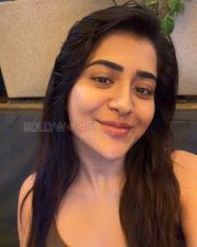 Charming Actress Rashi Singh in a Red Coral Crop Top And Button Skirt Photos 03