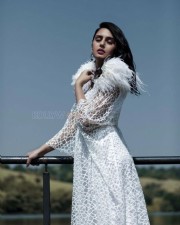 Charming Huma Qureshi in White Dress Photo 01