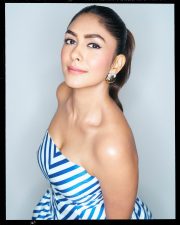 Chic Actress Mrunal Thakur in a Blue White Striped Strapless Gown Photos 05