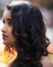 Cute Actress Anupama Parameswaran Photos