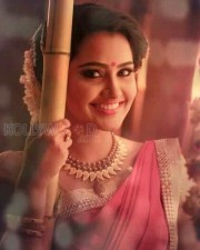 Cute Anupama Parameswaran Photos