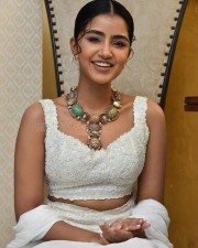 Cute Anupama Parameswaran at Karthikeya 2 Press Meet Photos 05