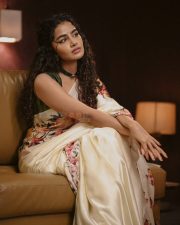 Cute Anupama Parameswaran in a Floral Rose Printed Saree and Sleeveless Blouse Pictures 05