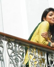 Cute Shriya In Rowthiram Movie Pics