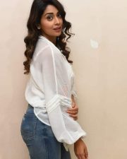Cute Shriya Saran at Gamanam Success Meet Event Photos 30 Cute Shriya Saran at Gamanam Success Meet Event Photos 30