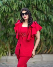 DD Returns Actress Surbhi Red Dress Pictures 01