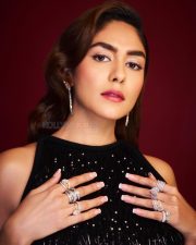 Do Deewane Seher Mein Actress Mrunal Thakur in a Black Sequined Halter Neck Sleeveless Dress Pictures 01