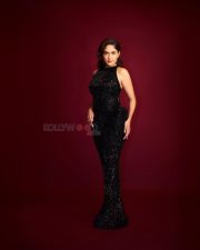 Do Deewane Seher Mein Actress Mrunal Thakur in a Black Sequined Halter Neck Sleeveless Dress Pictures 03