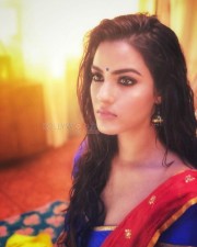 Ee Maya Peremito Heroine Kavya Thapar Sexy Photos