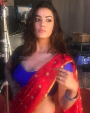 Ee Maya Peremito Heroine Kavya Thapar Sexy Photos