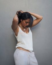 Effortless Beauty Sobhita Dhulipala Chic Pictures 01