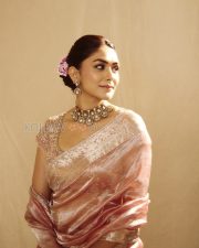 Elegant Actress Mrunal Thakur in a Pink Embroidered Tissue Saree Photos 07 Elegant Actress Mrunal Thakur in a Pink Embroidered Tissue Saree Photos 07