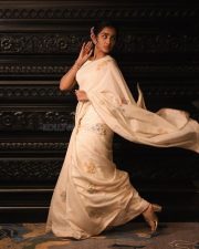 Elegant Heroine Anupama Parameswaran in a Cream Handover Floral Embroidered Saree Photos 07 Elegant Heroine Anupama Parameswaran in a Cream Handover Floral Embroidered Saree Photos 07